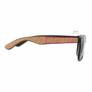 1 cm vom rechten Scharnier