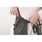 Küchenschürze mit Fronttaschen und verstellbarem Nackenband, 190 g/m2 farbe dunkelgrau Stimmungsbild zweite Ansicht