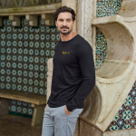 Unisex-Langarm-T-Shirts aus Baumwolle, 150 g/m2, THC Bucharest Ansicht in vielen Farben