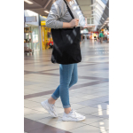 Recycelte Tasche mit Logo und langen Henkeln, 330 g/m2 farbe schwarz Lifestyle-Bild 2