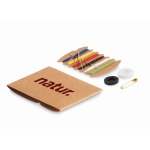 Praktisches Nähzeug-Set für Reisen mit Fäden und Nadel im Umschlag farbe beige Hauptansicht