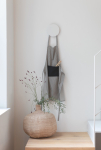Schürze aus recycelter Baumwolle mit feinen Streifen 280 g/m² farbe schwarz Lifestyle-Bild
