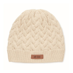 Strickmütze aus RPET mit Etikett für die Werbeanbringung farbe beige Ansicht mit Druckbereich