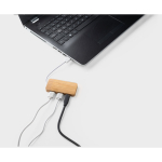 USB Hub aus Bambus mit 2 Typ A Ports und 1 Typ C Anschluss farbe natürliche farbe fünfte Ansicht