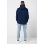 Herren Softshell-Jacke Casual Fit mit Logo bedrucken, Iqoniq, 300 g/m2 farbe marineblau dritte Ansicht mit Modell