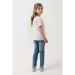 Kinder-T-Shirt aus recycelter Baumwolle in Casual Fit, 160 g/m², Iqoniq farbe hellrosa dritte Ansicht mit Modell