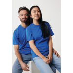 Unisex Sweatshirt aus recycelter Baumwolle, Iqoniq, 160 g/m2 farbe köngisblau Ansicht mit Modell