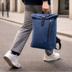 Rolltop-Rucksack aus Polyester mit vertikalem Reißverschluss farbe marineblau fünfte Ansicht