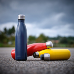 Flasche mit Anti-Tropf-Verschluss in vielen Farben, 500 ml farbe rot Ansicht der Umgebung