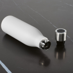 Flasche aus recyceltem Edelstahl mit UV-Lichtdeckel, 520 ml farbe weiß Ansicht der Umgebung