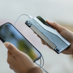 Powerbank aus recyceltem Kunststoff mit LED-Anzeige 10.000 mAh farbe schwarz Ansicht der Umgebung