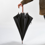 Holzschirm mit automatischer Öffnung, windfest, Ø 122 cm farbe schwarz Ansicht der Umgebung