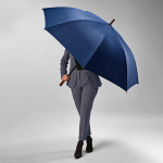 Windfester Golf-Regenschirm mit automatischer Öffnung, Ø 146 cm farbe marineblau Ansicht der Umgebung