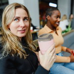 Doppelwandiges To Go Kaffeebecher mit Asobu-Technologie, 355 ml farbe pastellrose vierte Ansicht