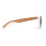 Sonnenbrille aus reyceltem Plastik und Korkdetails, UV400-Schutz farbe weiß dritte Ansicht