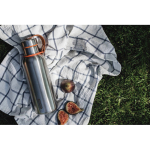Thermoflasche aus Edelstahl mit Griff von Black+Blum, 500 ml