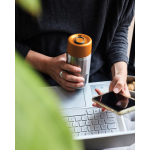 Tropfsichere Thermotasse aus Stahl von Black+Blum, 340 ml Lifestyle-Bild