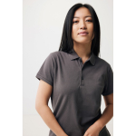 Damen-Piqué-Poloshirt aus recycelter Baumwolle, 220 g/m², Iqoniq farbe mattsilber fünfte Ansicht mit Modell
