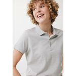 Damen-Piqué-Poloshirt aus recycelter Baumwolle, 220 g/m², Iqoniq farbe hellgrau fünfte Ansicht mit Modell