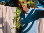 Damen-Piqué-Poloshirt aus recycelter Baumwolle, 220 g/m², Iqoniq farbe cyan-blau Lifestyle-Bild 3