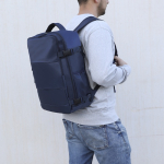 Rucksack mit mehreren Staufächern aus 420D-Polyester, 15'' Ansicht in Umgebung