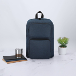 Weicher Rucksack aus RPET-Polyester für Tablet und Laptop, 15” farbe marineblau Ansicht in Umgebung