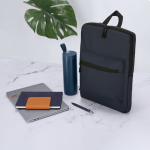 Laptop-Rucksack aus weichem PU mit Fronttasche, 15” farbe marineblau Ansicht in Umgebung