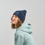 Doppellagige Mütze aus recyceltem Polyester mit Patch