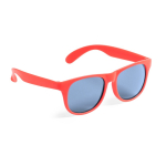 Sonnenbrille in matten Farben mit schwarzen, transparenten Gläsern farbe rot erste Ansicht