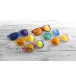 Sonnenbrille mit durchsichtigem Farbdesign und verspiegelten Gläsern farbe gelb sechste Ansicht