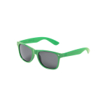RPET-Sonnenbrille mit schwarzen Gläsern mit UV400-Schutz farbe grün erste Ansicht