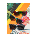 Retro-Sonnenbrille mit Regenbogenfarben und UV400-Schutz farbe mehrfarbig Lifestyle-Bild