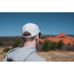 6-Panel-Sportcap aus RPET mit Schnallenverschluss farbe weiß Lifestyle-Bild 2