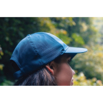 6-Panel-Sportcap aus RPET mit Schnallenverschluss farbe marineblau Lifestyle-Bild 2