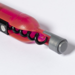 Magnetischer Korkenzieher in Form einer Weinflasche mit Öffner farbe rosa