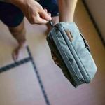 Großer, wasserdichter Nylon-Kulturbeutel zum Aufhängen mit Haken, Peak Design farbe dunkelgrün