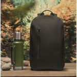 Schwarzer RPET-Laptoprucksack wasserfest 16'' farbe schwarz Stimmungsbild