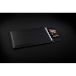 Swiss Peak Laptop-Hülle 15,6” mit Verschluss & magnetischem Laden farbe schwarz Lifestyle-Bild