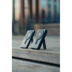 Umweltfreundliche 5-in-1 Powerbank 5.000 mAh mit Kabeln & Ständer farbe schwarz