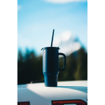 Thermobecher aus recyceltem Edelstahl mit Trinkhalm und Henkel 480 ml farbe marineblau Lifestyle-Bild 2