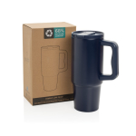Becher 900 ml aus recyceltem Stahl mit Schraubdeckel farbe marineblau Ansicht mit Box