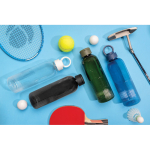 Flasche aus RPET mit Griff und gewelltem Design sowie Henkel 750 ml farbe schwarz Lifestyle-Bild