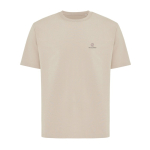Unisex-T-Shirt aus recycelter Baumwolle, 220 g/m² IQONIQ Nikko farbe camel Ansicht mit Logo