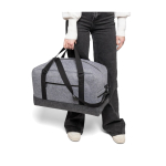 Sporttasche aus RPET-Filz mit kleinem Frontfach zweite Ansicht