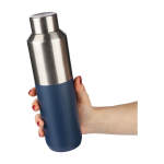 Edelstahlflasche 600 ml recycelt mit silberfarbenem Deckel vierte Ansicht