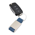 Schlüsselanhänger aus Zink, personalisierbar, mit Jeansstoffdetail dritte Ansicht