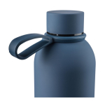 Flasche aus recyceltem Edelstahl mit gummierter Oberfläche und Trageriemen, 500 ml erstes Detailbild