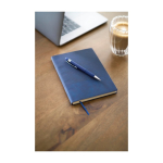 Notizbuch A5 Samteffekt oben & Kugelschreiber blaue Tinte erstes Detailbild