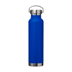 Doppelwandige recycelte Edelstahlflasche mit Schraubdeckel 650 ml farbe köngisblau dritte Vorderansicht