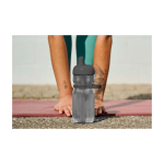 Sportflasche aus Kunststoff mit Klappdeckel und Strohhalm 600 ml Mepal farbe schwarz Lifestyle-Bild